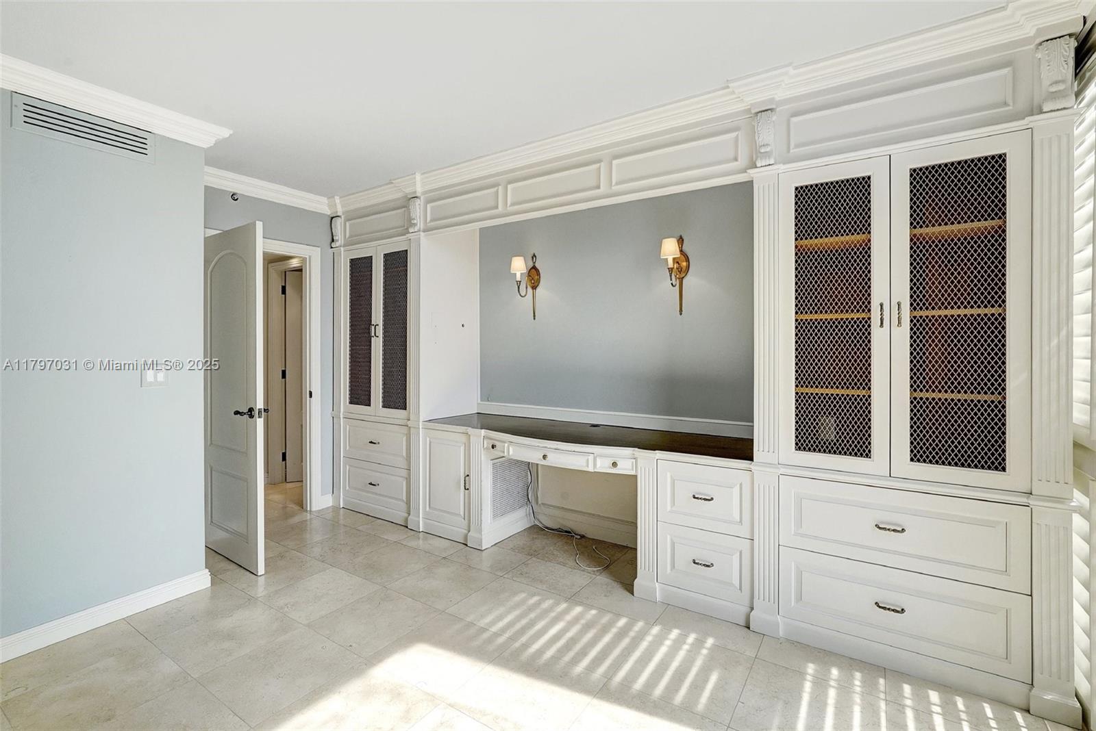Aventura, Florida, 33180, United States, 4 Bedrooms Bedrooms, ,5 BathroomsBathrooms,Residential,For Sale,1796989