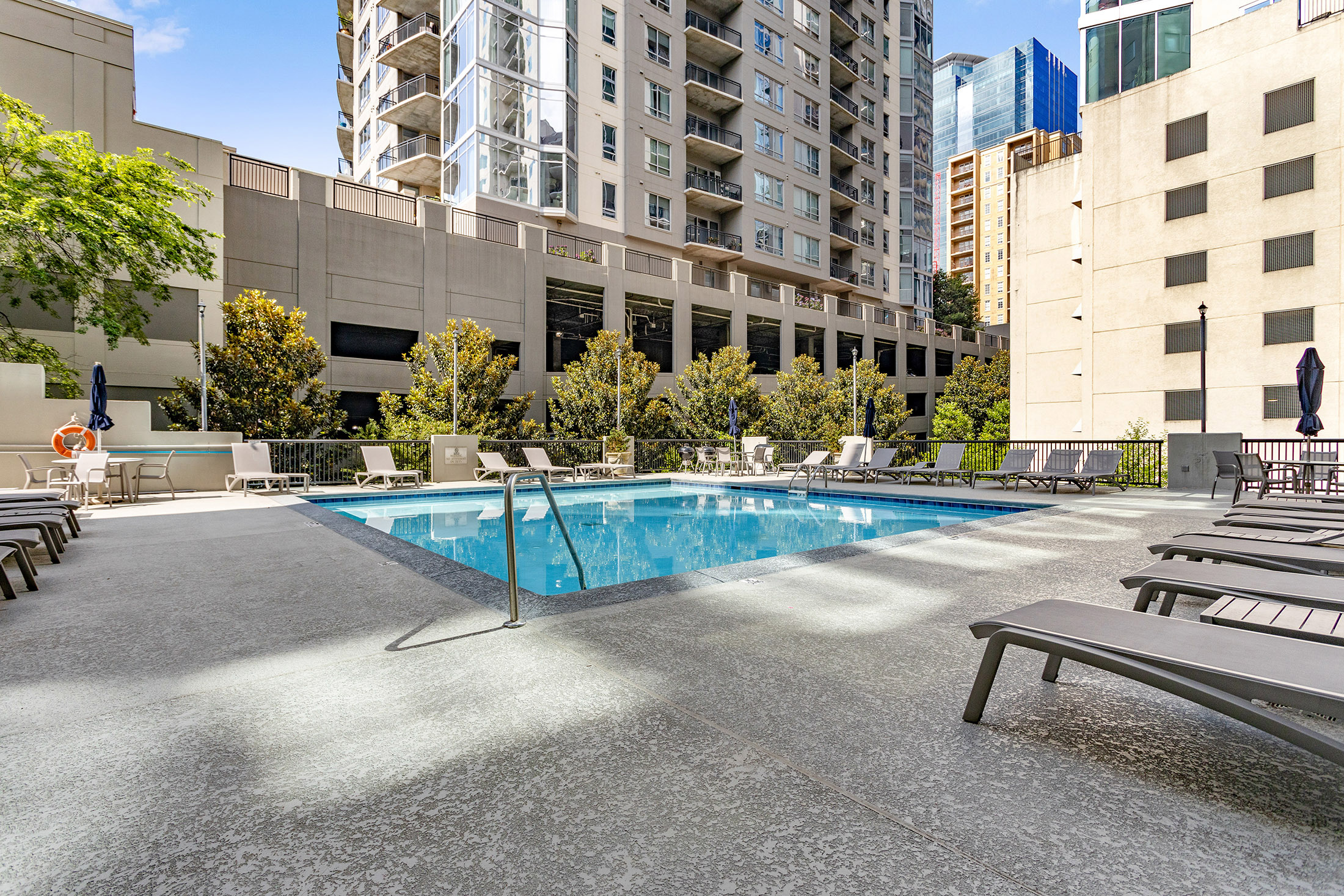  Chic Midtown Flat Completely Updated - 物件實景