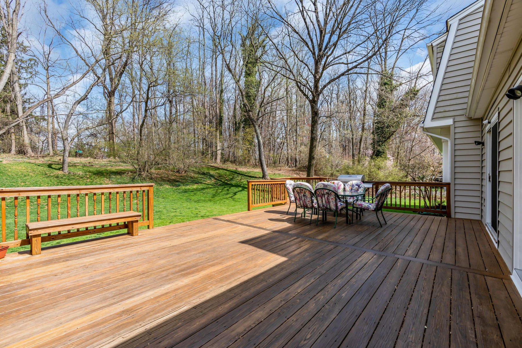  Spacious Middletown Colonial with Updates - 物件實景