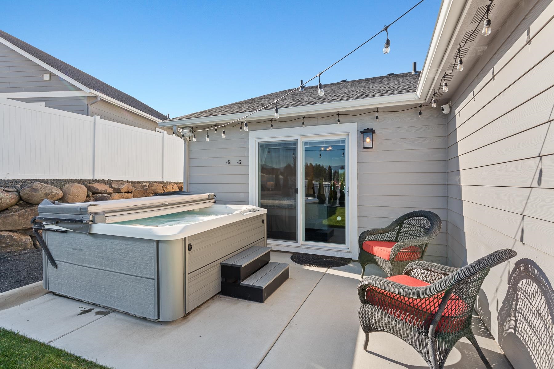 Greenacres, Washington, 99016, United States, 3 Bedrooms Bedrooms, ,2 BathroomsBathrooms,Residential,For Sale,1988561