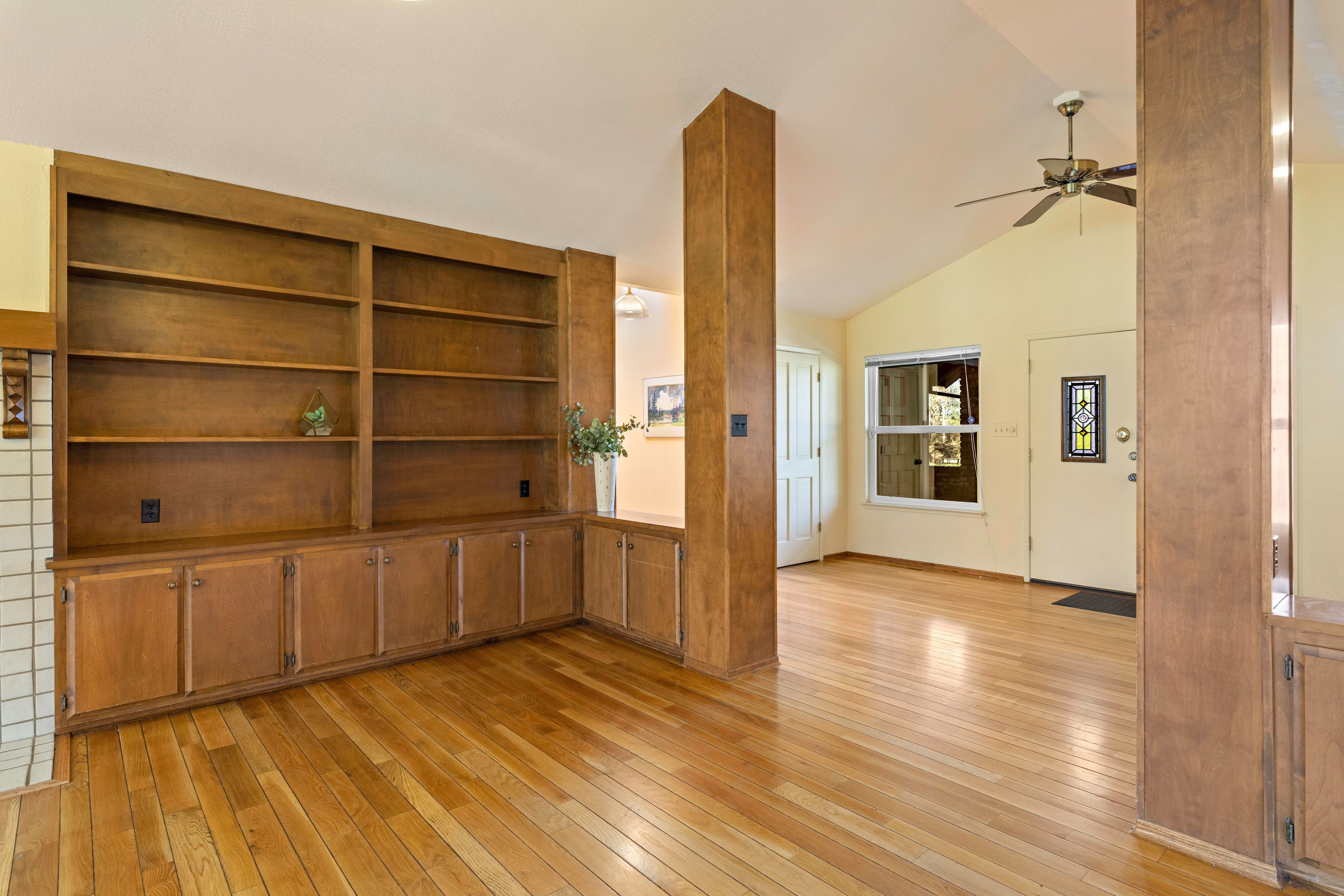  4962 Gaddy Lane - 物件實景