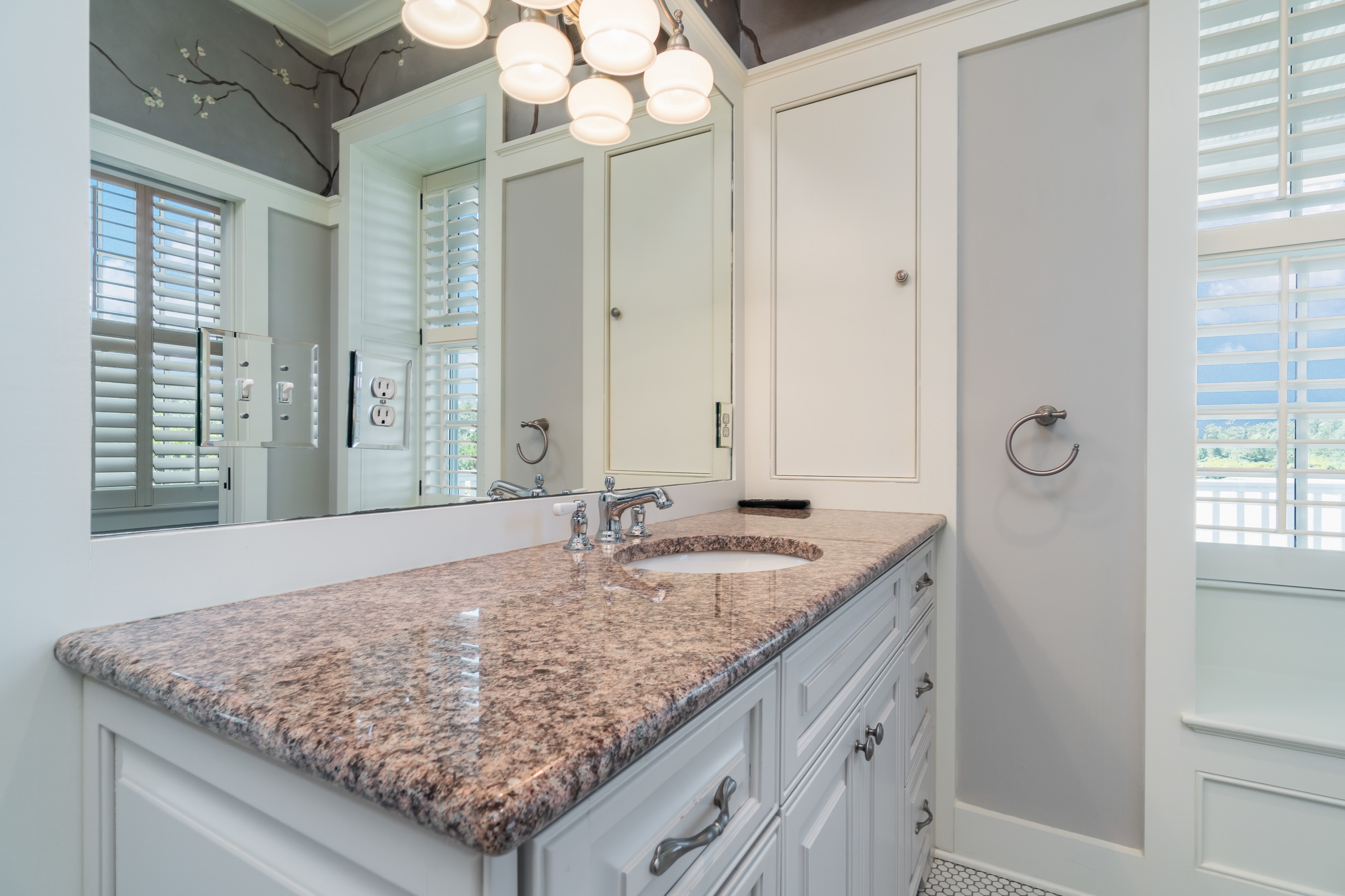 Oriental, North Carolina, 28571, United States, 3 Bedrooms Bedrooms, ,6 BathroomsBathrooms,Residential,For Sale,1825217