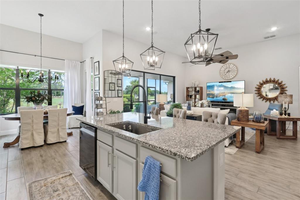 Howey In The Hills, Florida, 34737, United States, 3 Bedrooms Bedrooms, ,2 BathroomsBathrooms,Residential,For Sale,1827803