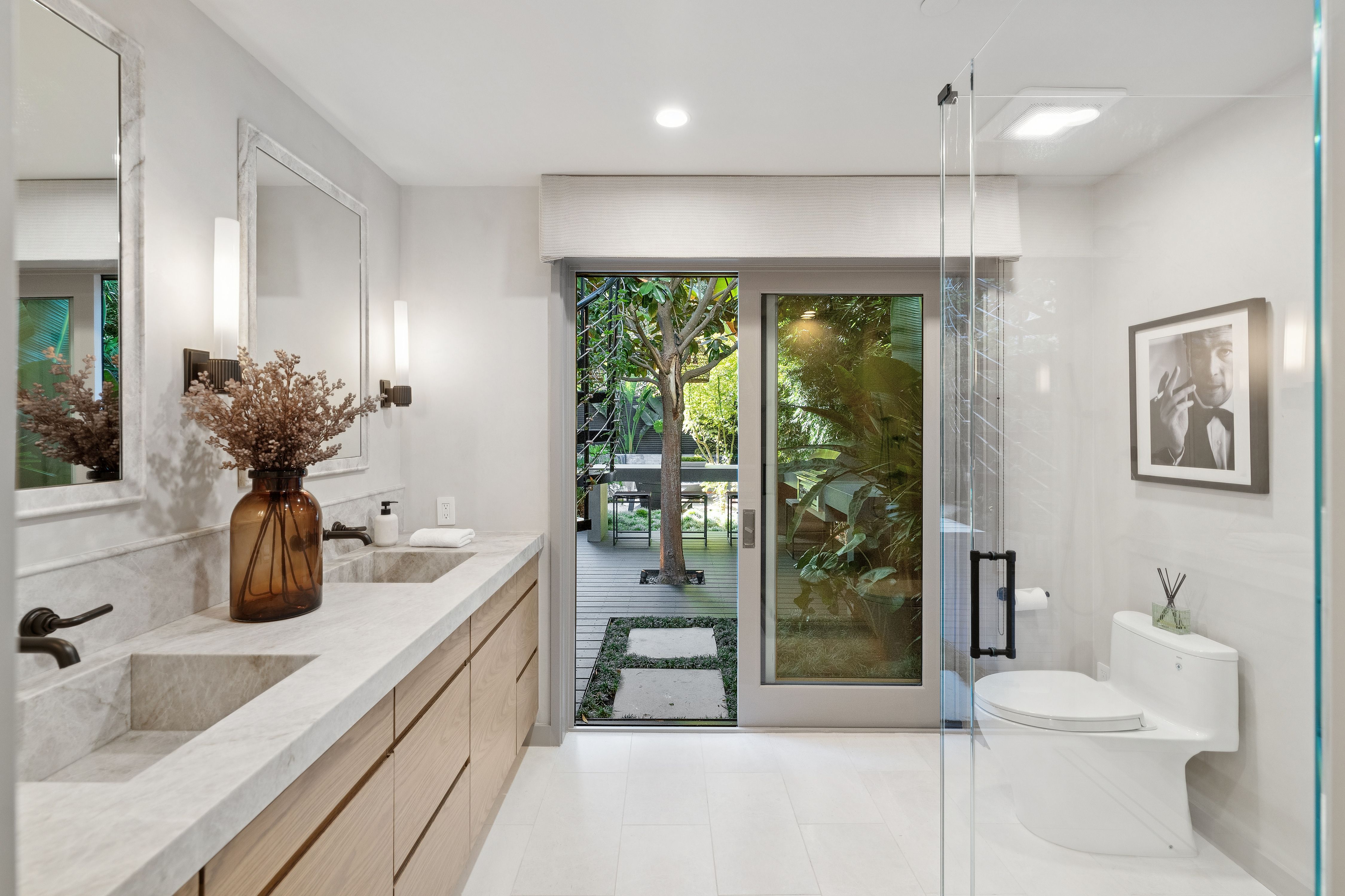  Sophisticated Design Meets Exceptional Indoor-Outdoor Living - 物件實景