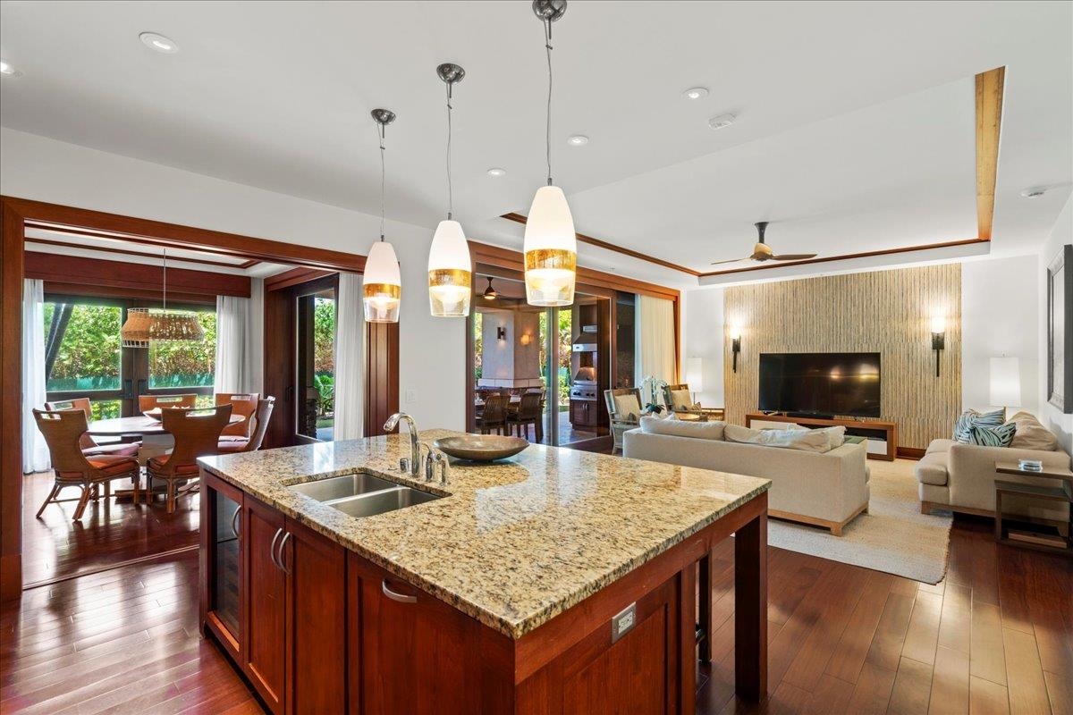 Lahaina, Hawaii, 96761, United States, 3 Bedrooms Bedrooms, ,4 BathroomsBathrooms,Residential,For Sale,1827388