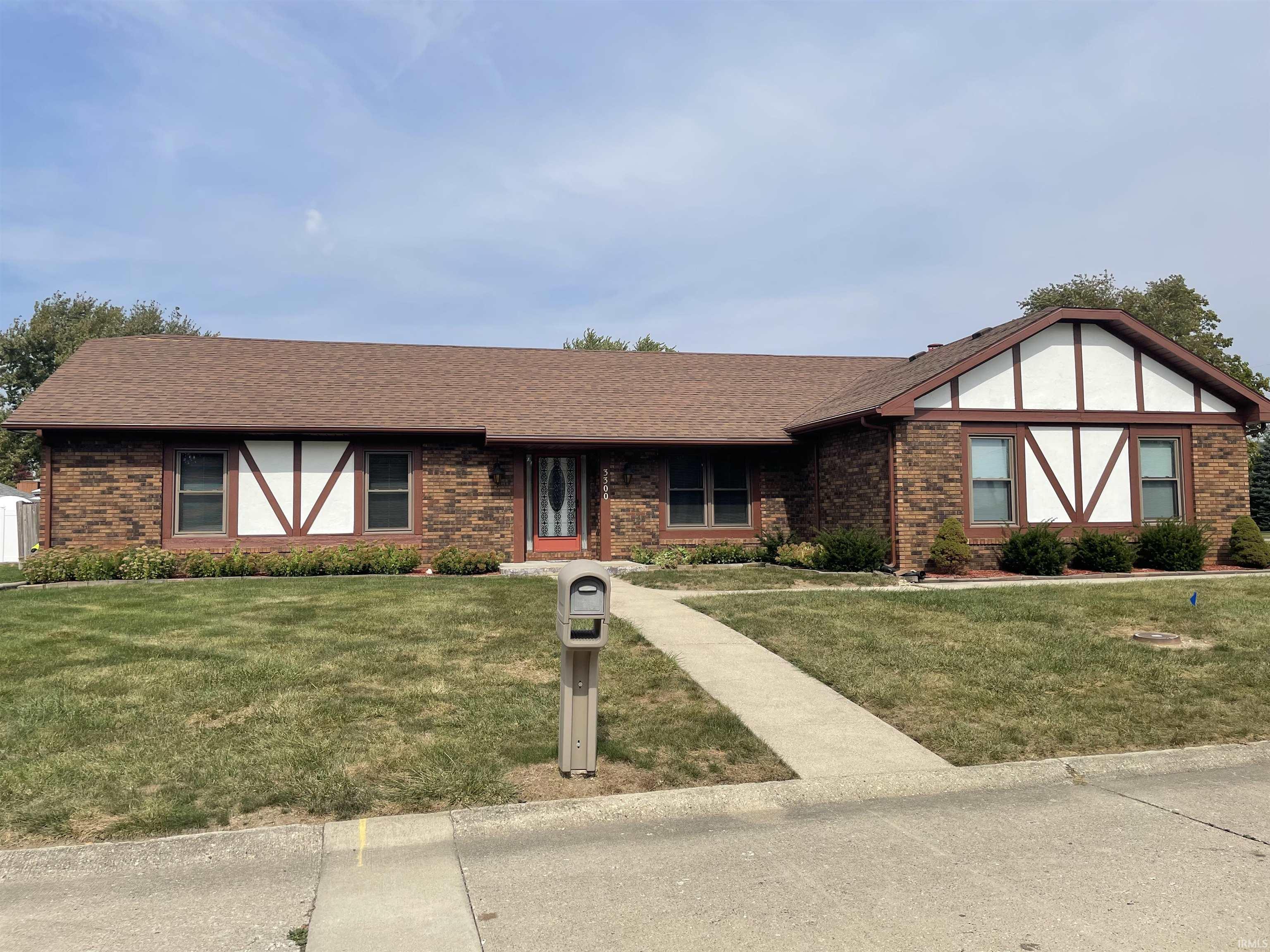 Twickingham Dr, Muncie, IN 47304