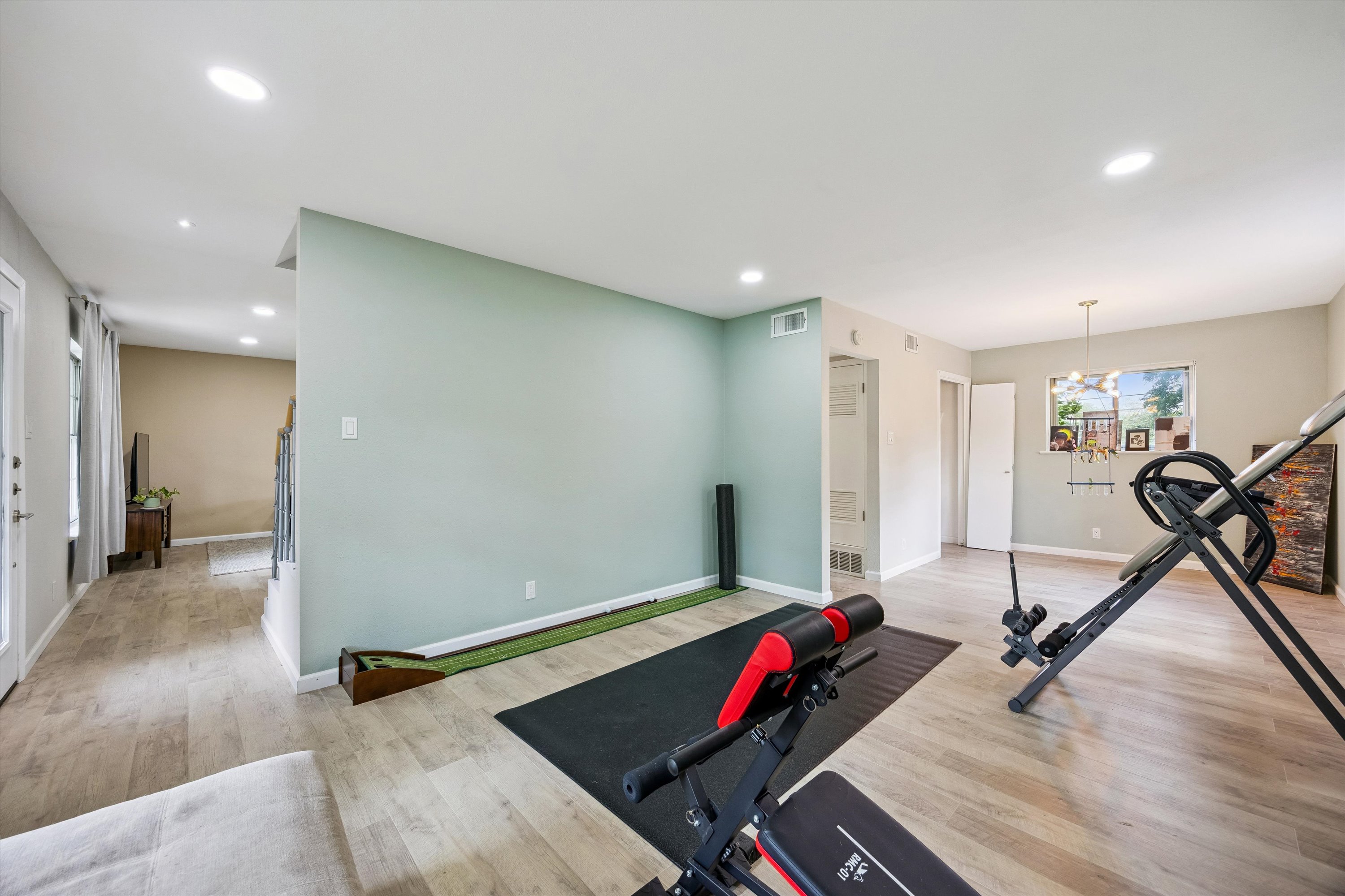 Renovated Home in University Hills - 物件實景