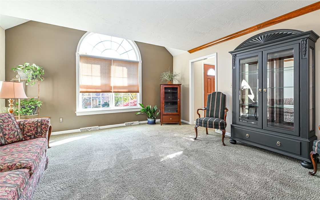 Pine Twp, Pennsylvania, 15090, United States, 4 Bedrooms Bedrooms, ,3 BathroomsBathrooms,Residential,For Sale,1987871