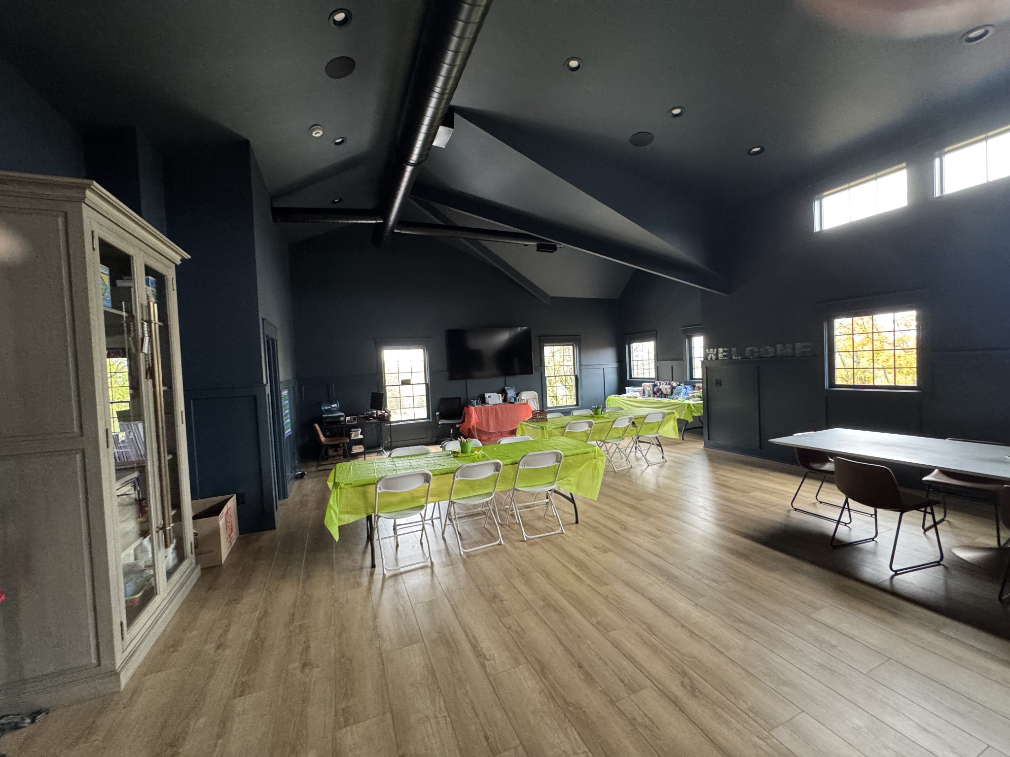 Hendersonville, Tennessee, 37075, United States, 6 Bedrooms Bedrooms, ,5 BathroomsBathrooms,Residential,For Sale,1993824