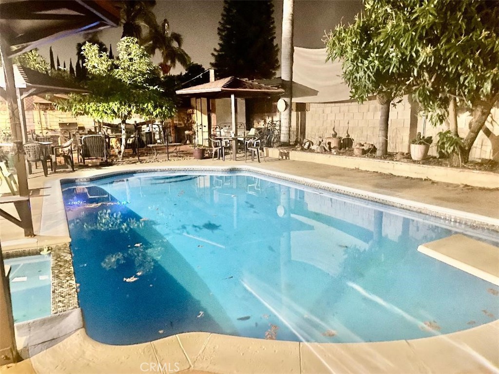 Ontario, California, 91761, United States, 4 Bedrooms Bedrooms, ,3 BathroomsBathrooms,Residential,For Sale,2009080