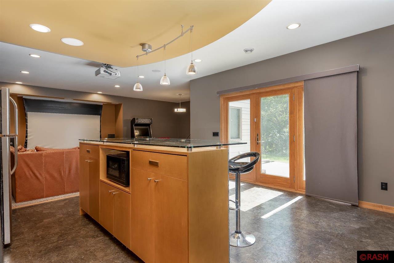 Mankato, Minnesota, 56001, United States, 5 Bedrooms Bedrooms, ,3 BathroomsBathrooms,Residential,For Sale,1976470