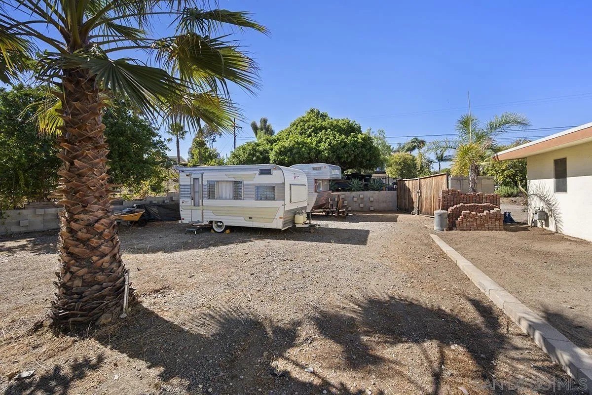 La Mesa, California, 91941, United States, 3 Bedrooms Bedrooms, ,4 BathroomsBathrooms,Residential,For Sale,1911905