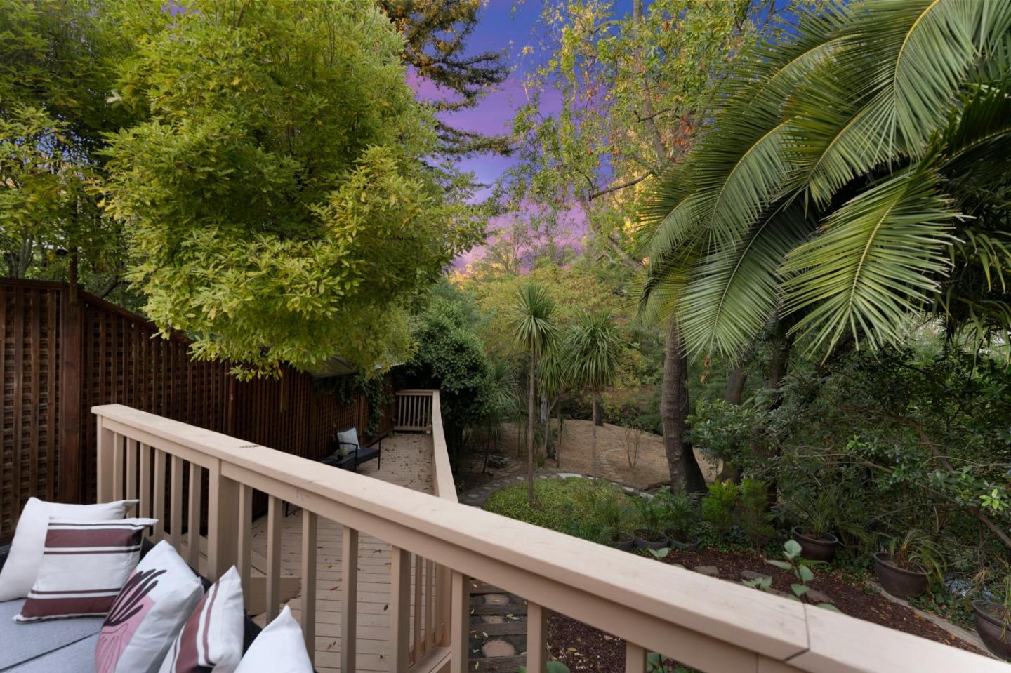 Los Altos, California, 94024, United States, 3 Bedrooms Bedrooms, ,2 BathroomsBathrooms,Residential,For Sale,1925689