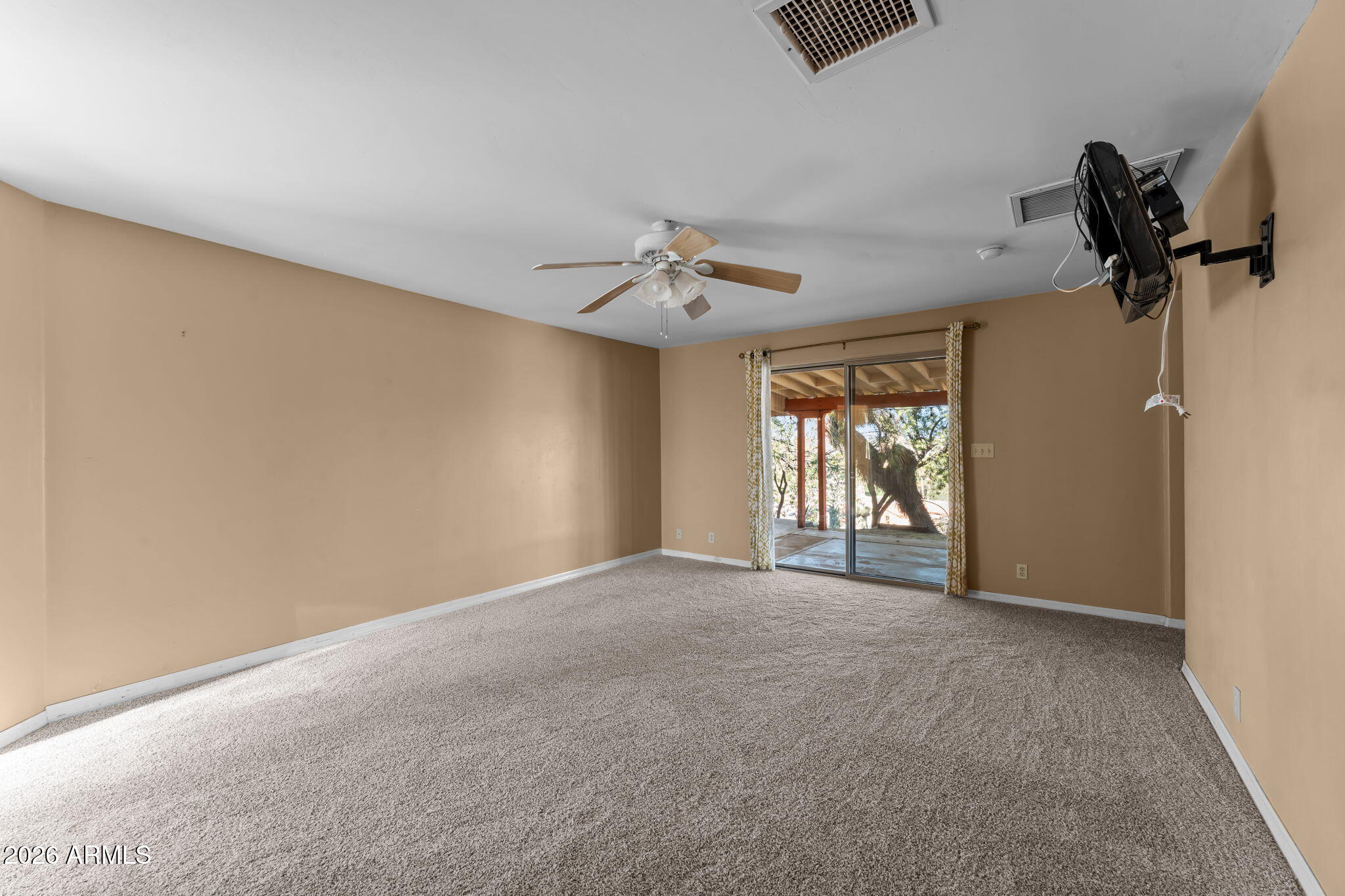 Wickenburg, Arizona, 85390, United States, 5 Bedrooms Bedrooms, ,4 BathroomsBathrooms,Residential,For Sale,2014013