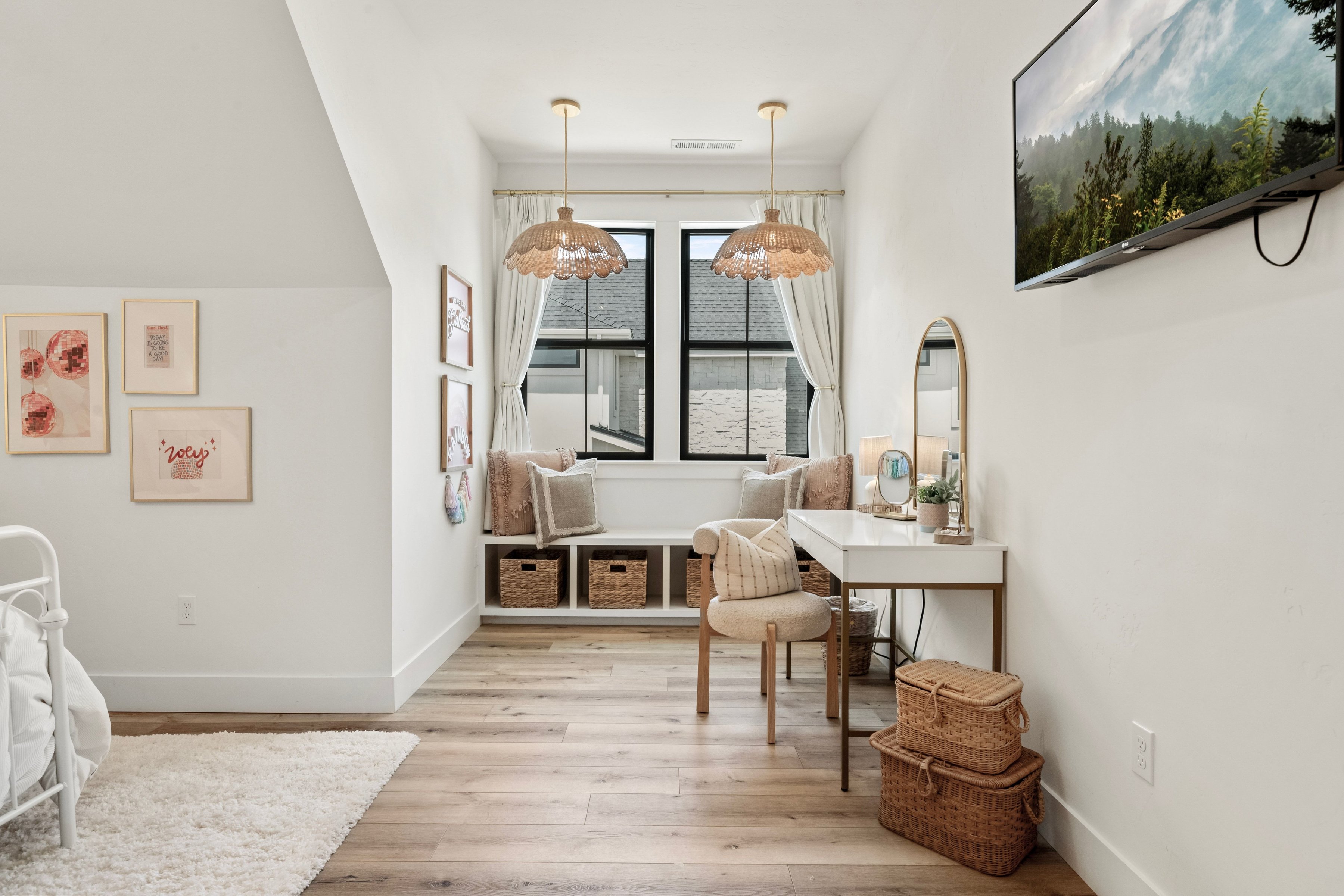  Multi-Generational Luxury with Mountain Views - 物件實景