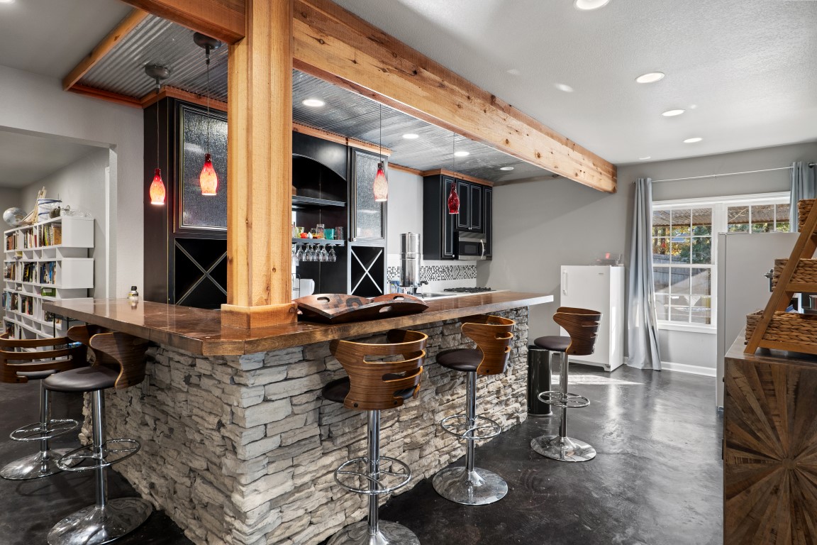 Jonesboro, Arkansas, 72404, United States, 4 Bedrooms Bedrooms, ,3 BathroomsBathrooms,Residential,For Sale,1989534