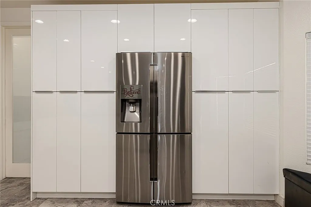 Victorville, California, 92395, United States, 5 Bedrooms Bedrooms, ,3 BathroomsBathrooms,Residential,For Sale,1976138