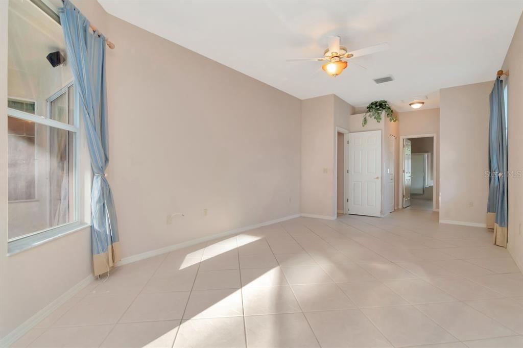 Oldsmar, Florida, 34677, United States, 4 Bedrooms Bedrooms, ,3 BathroomsBathrooms,Residential,For Sale,1998851