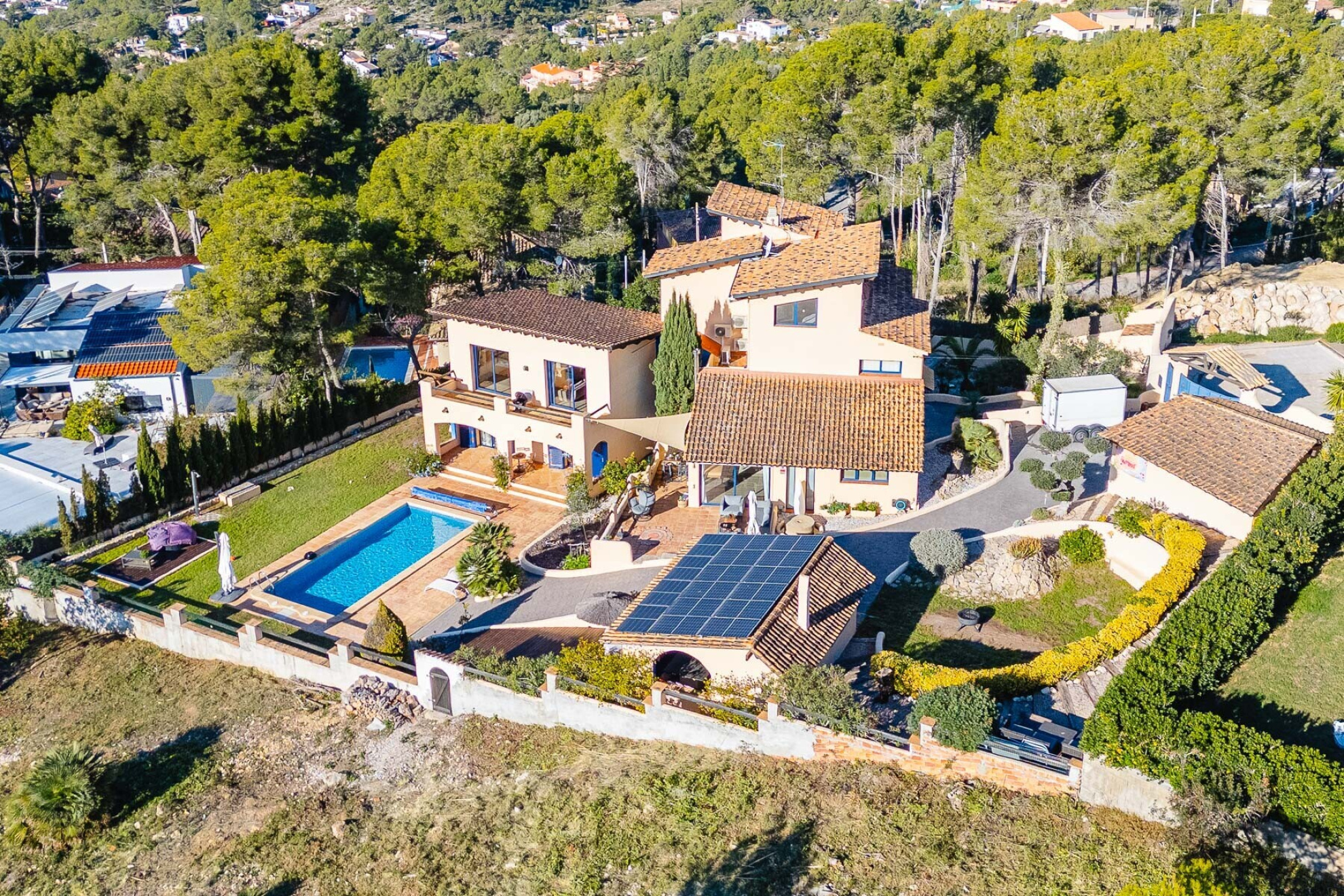  Beautiful Mediterranean villa with sea views in Mas Mestre, 15km from Sitges. - 物件實景