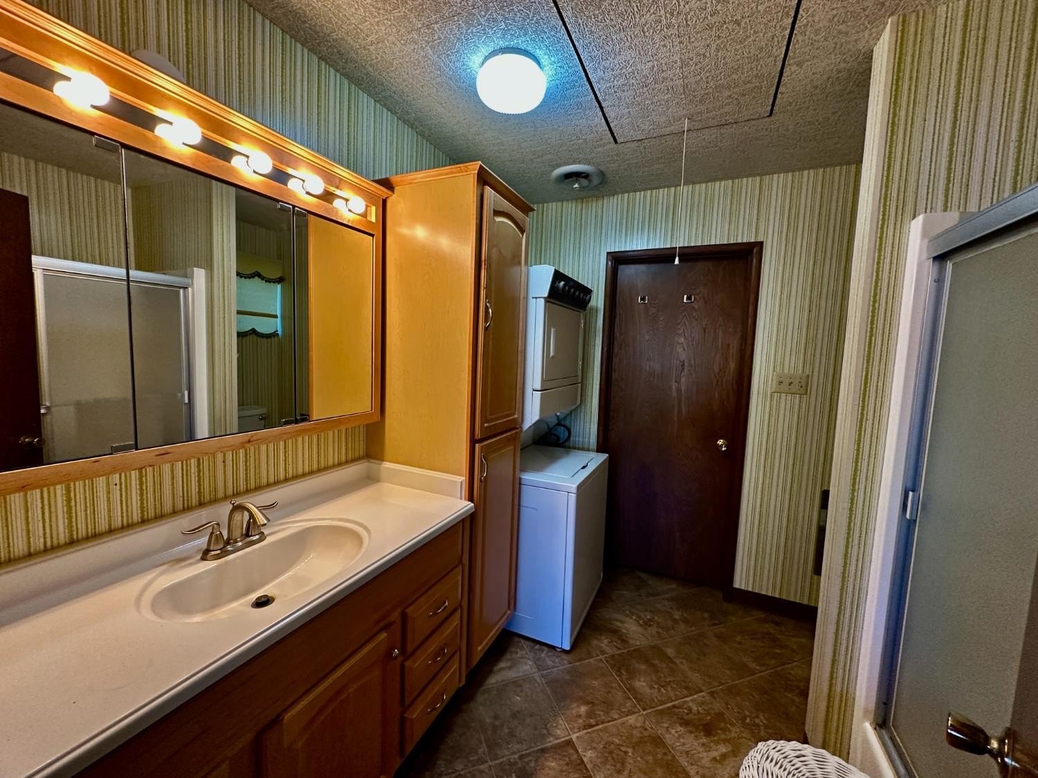 Jamestown, California, 95327, United States, 2 Bedrooms Bedrooms, ,1 BathroomBathrooms,Residential,For Sale,1827310