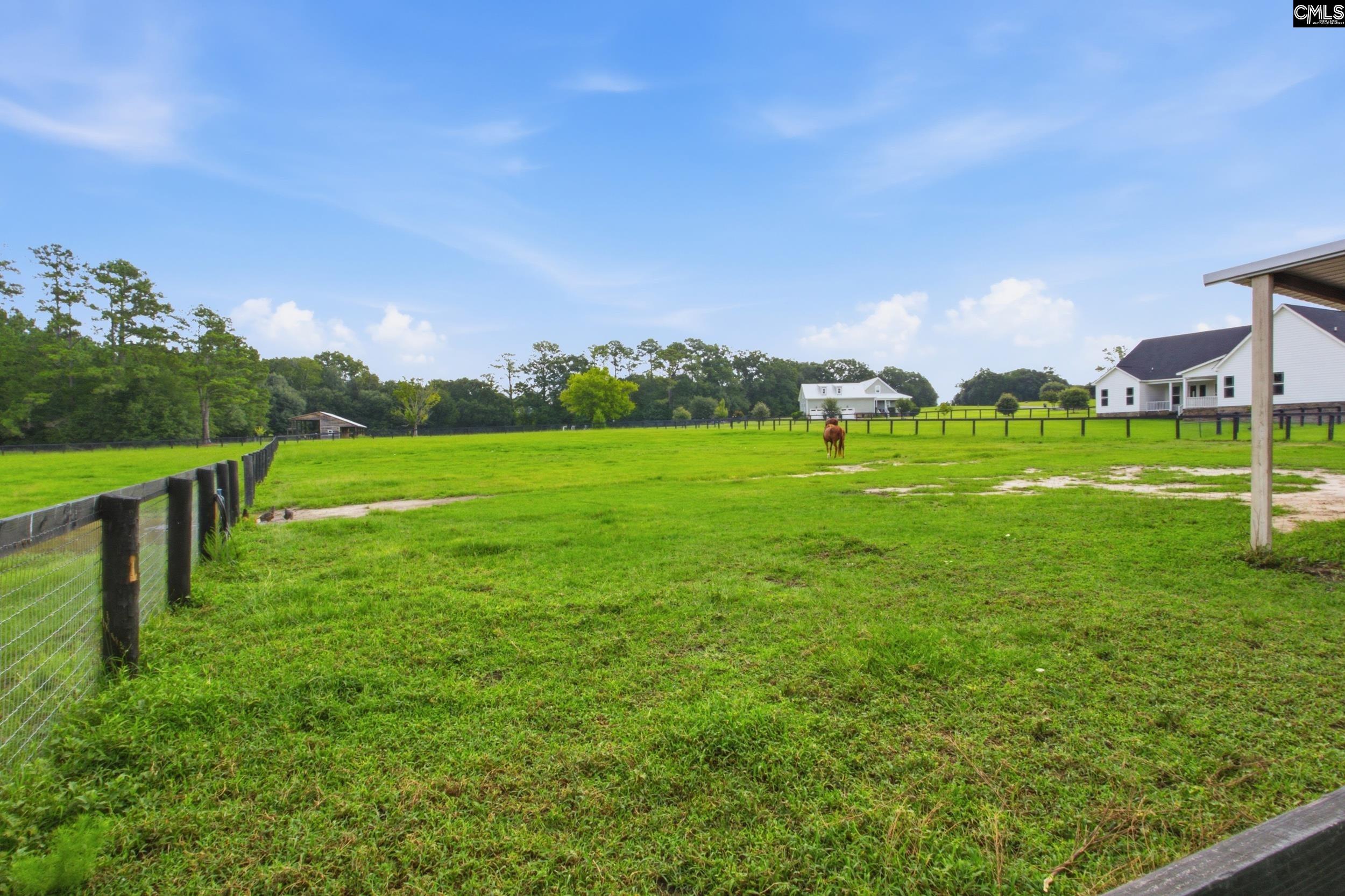  143 Ascot Drive - 物件實景