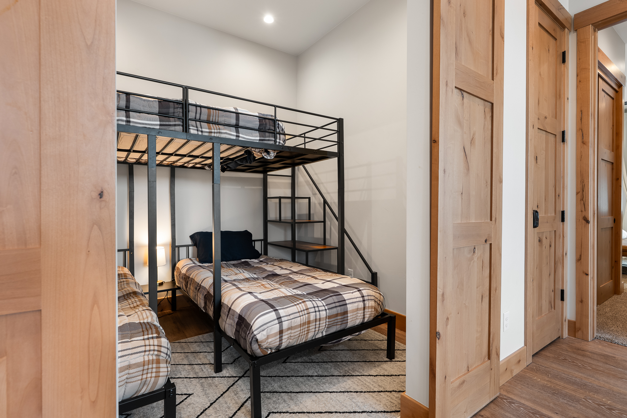  Fully Furnished Luxury Condo in Grand Park - 物件實景