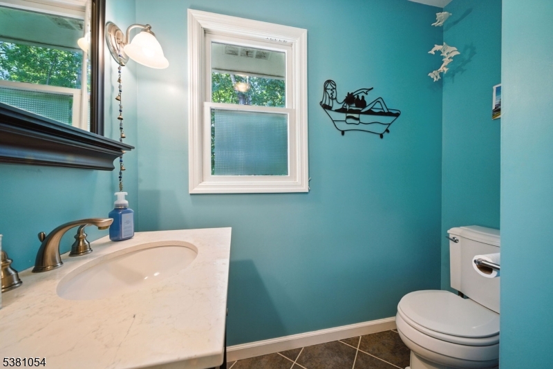 Parsippany-Troy Hills Twp., New Jersey, 07005, United States, 3 Bedrooms Bedrooms, ,2 BathroomsBathrooms,Residential,For Sale,1934343