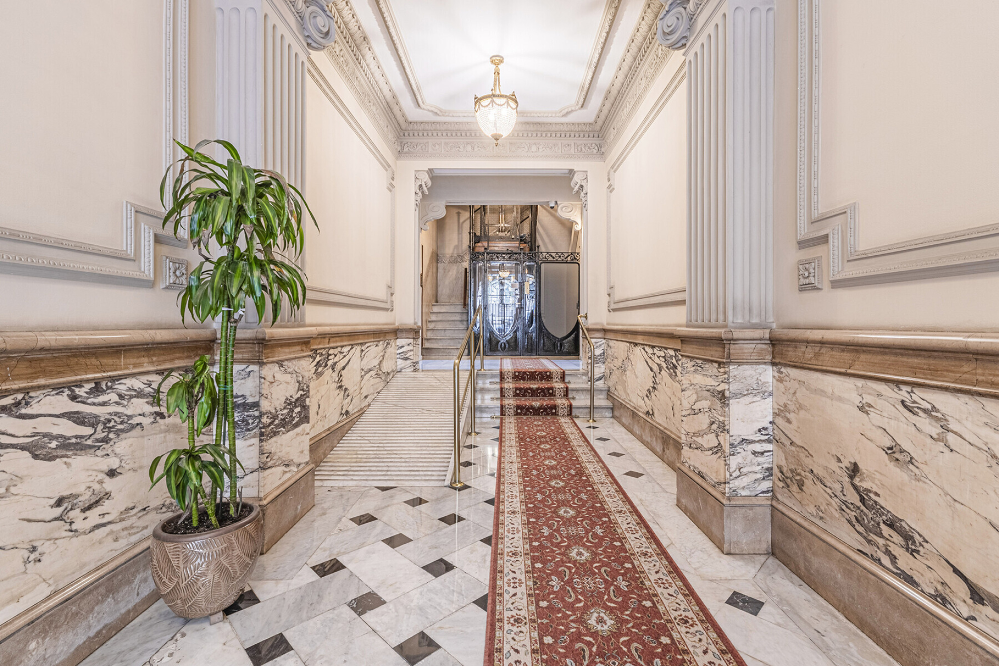  Elegant refurbished 5 bedroom apartment with terrace in Galvany - 物件實景
