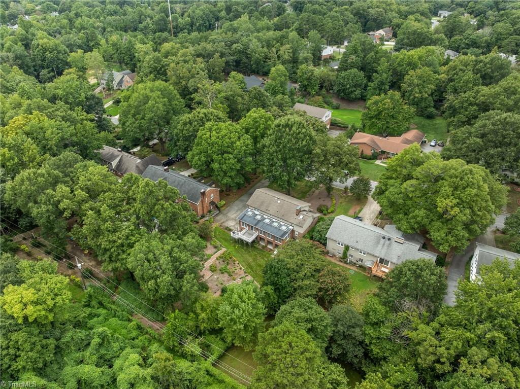 High Point, North Carolina, 27262, United States, 5 Bedrooms Bedrooms, ,4 BathroomsBathrooms,Residential,For Sale,1925566