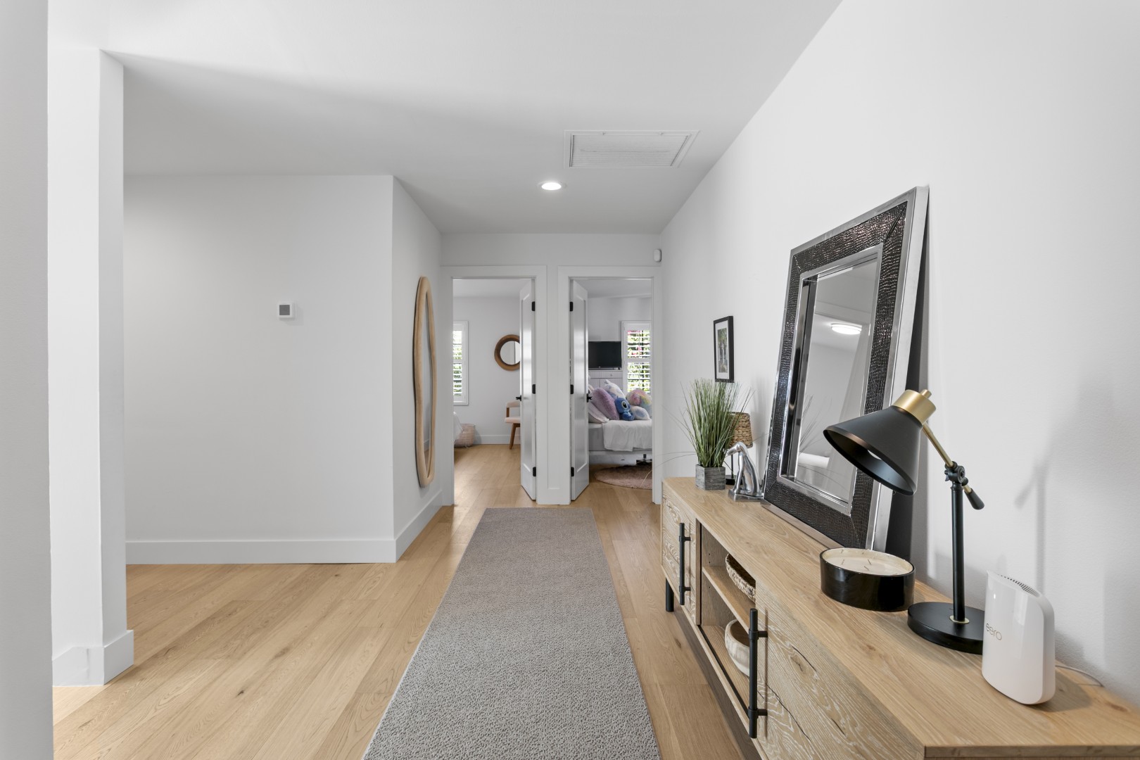 Tampa, Florida, 33629, United States, 4 Bedrooms Bedrooms, ,5 BathroomsBathrooms,Residential,For Sale,2010401