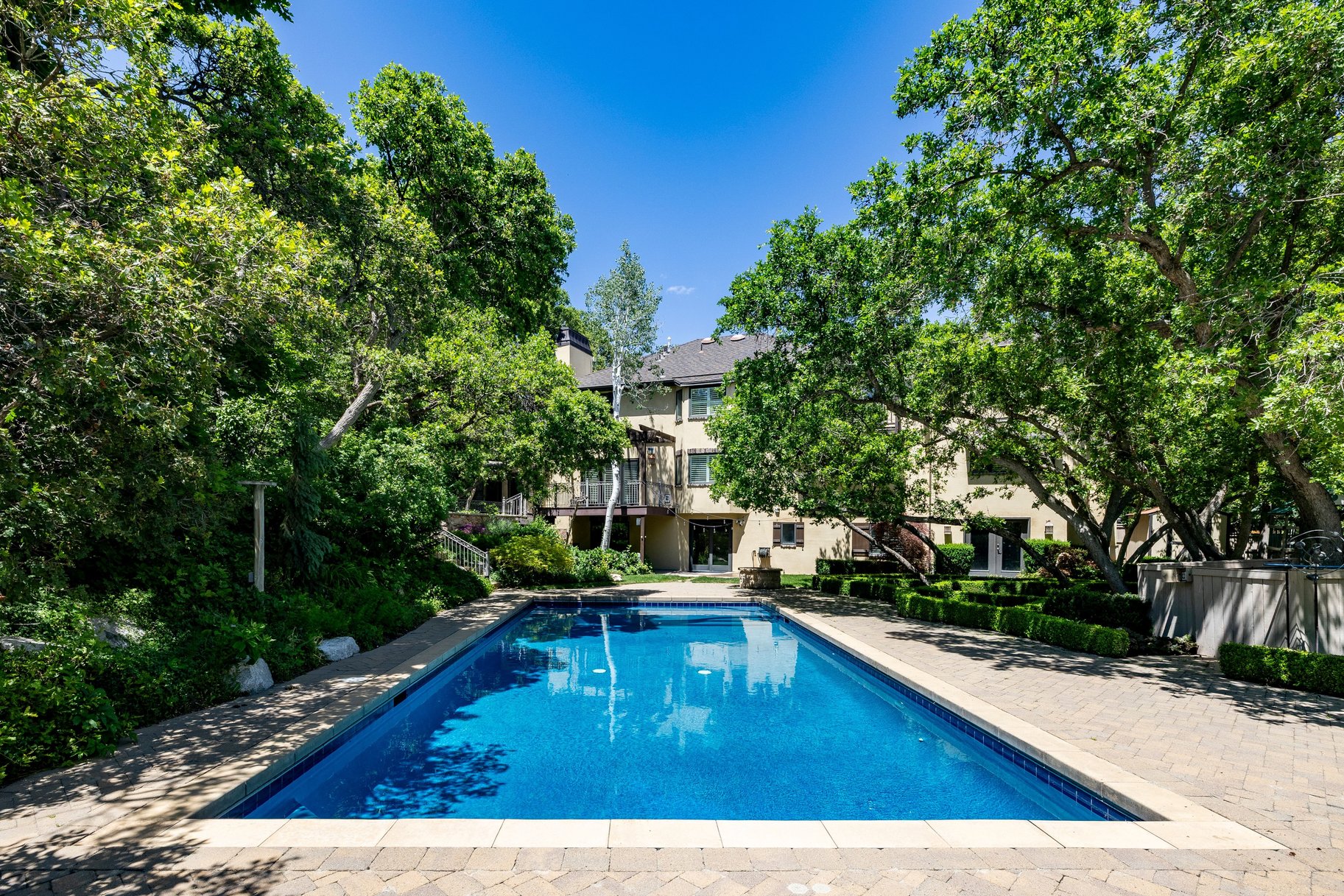  Private Cottonwood Heights Estate with Resort Backyard & Mountain Views - 物件實景