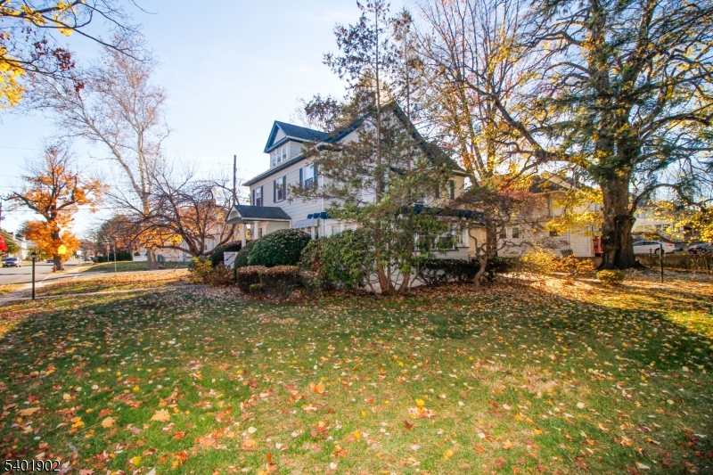 Clifton City, New Jersey, 07011-3254, United States, 6 Bedrooms Bedrooms, ,6 BathroomsBathrooms,Residential,For Sale,2005215