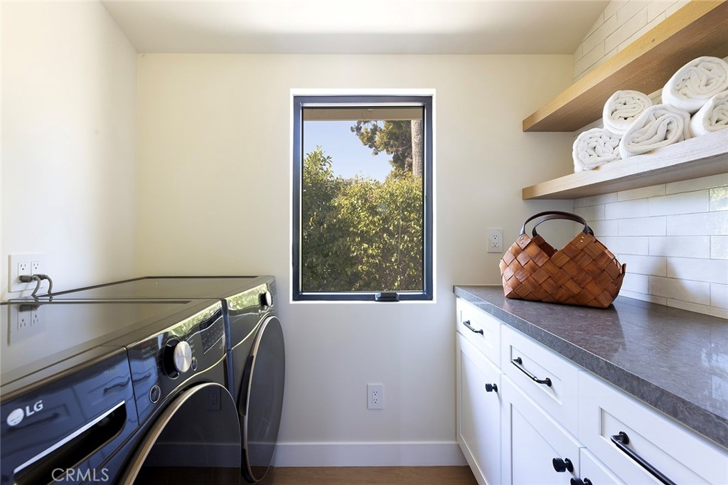 San Clemente, California, 92672, United States, 4 Bedrooms Bedrooms, ,4 BathroomsBathrooms,Residential,For Sale,1992907