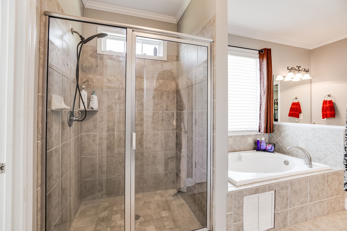 Whitesburg, Georgia, 30185, United States, 4 Bedrooms Bedrooms, ,3 BathroomsBathrooms,Residential,For Sale,1977664