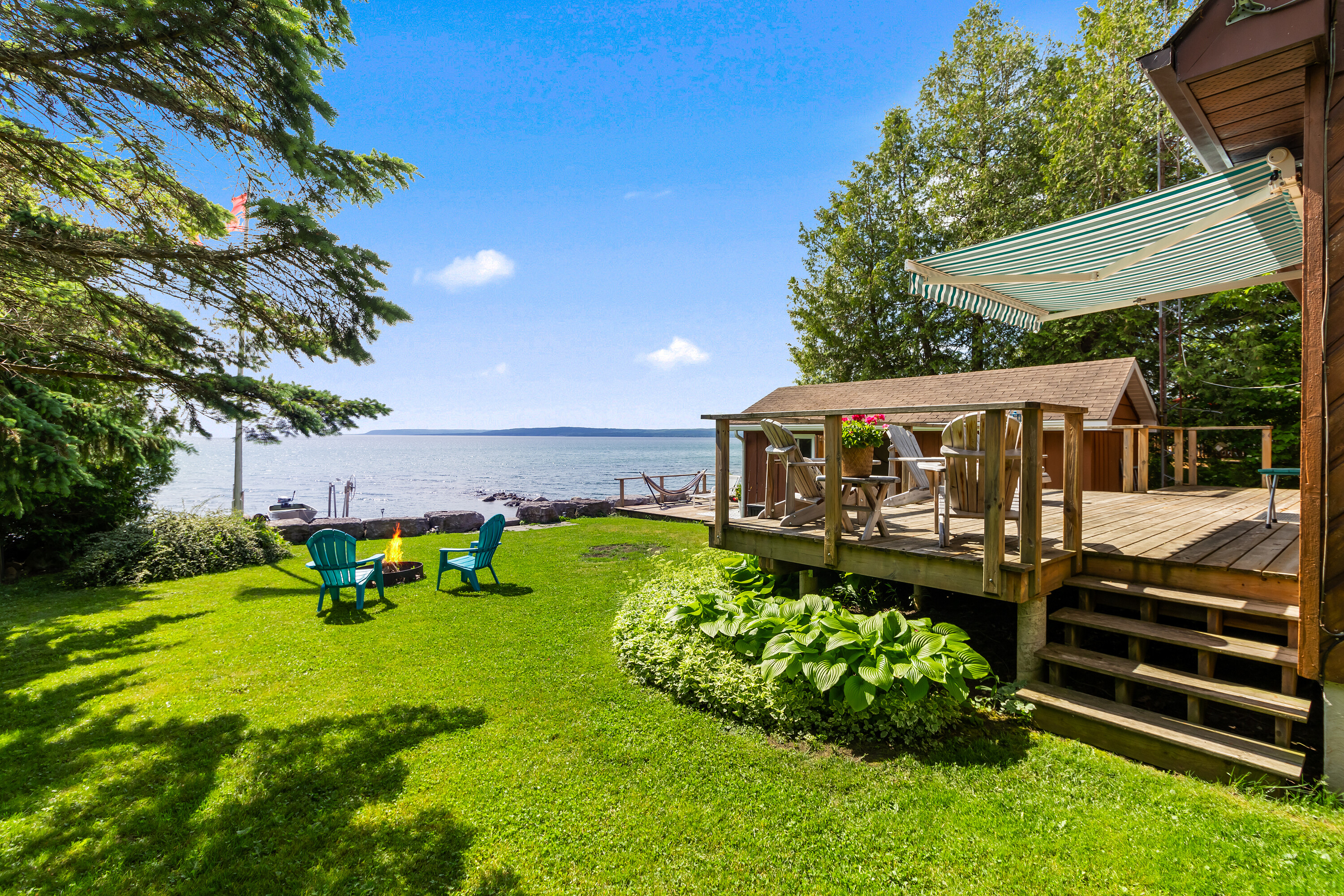  Year-Round Waterfront Cottage - 物件實景