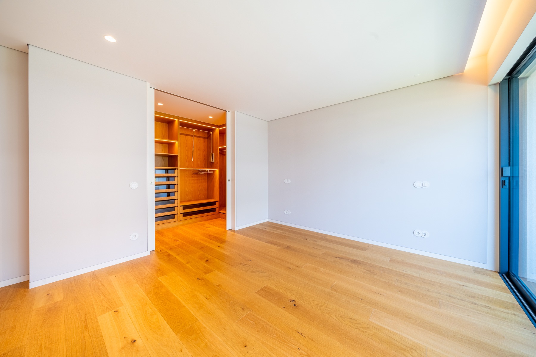  Terraced house, 5 bedrooms, for Sale - 物件實景