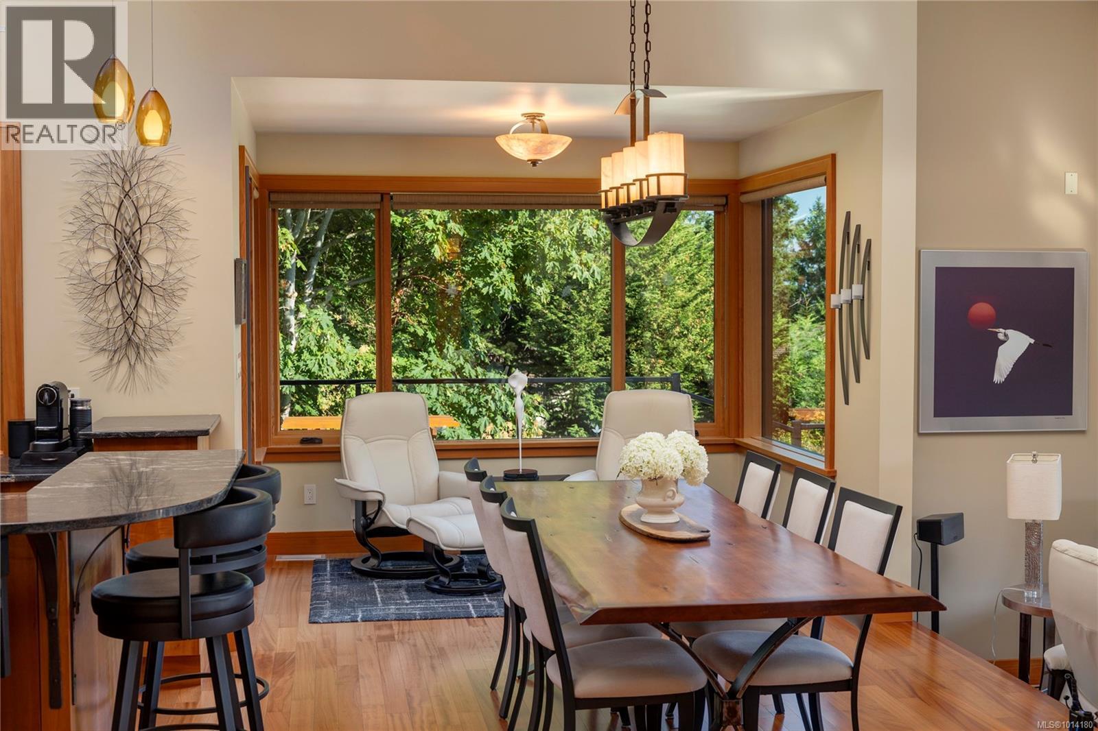 CENTRAL SAANICH, British Columbia, V8M 1S2, CA, 3 Bedrooms Bedrooms, ,4 BathroomsBathrooms,Residential,For Sale,1947352