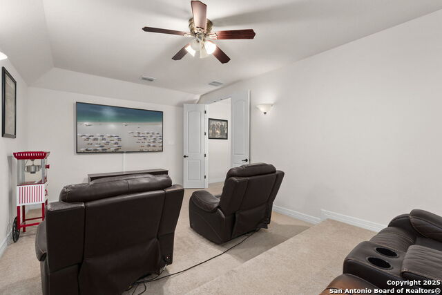 Schertz, Texas, 78154, United States, 5 Bedrooms Bedrooms, ,5 BathroomsBathrooms,Residential,For Sale,1989043