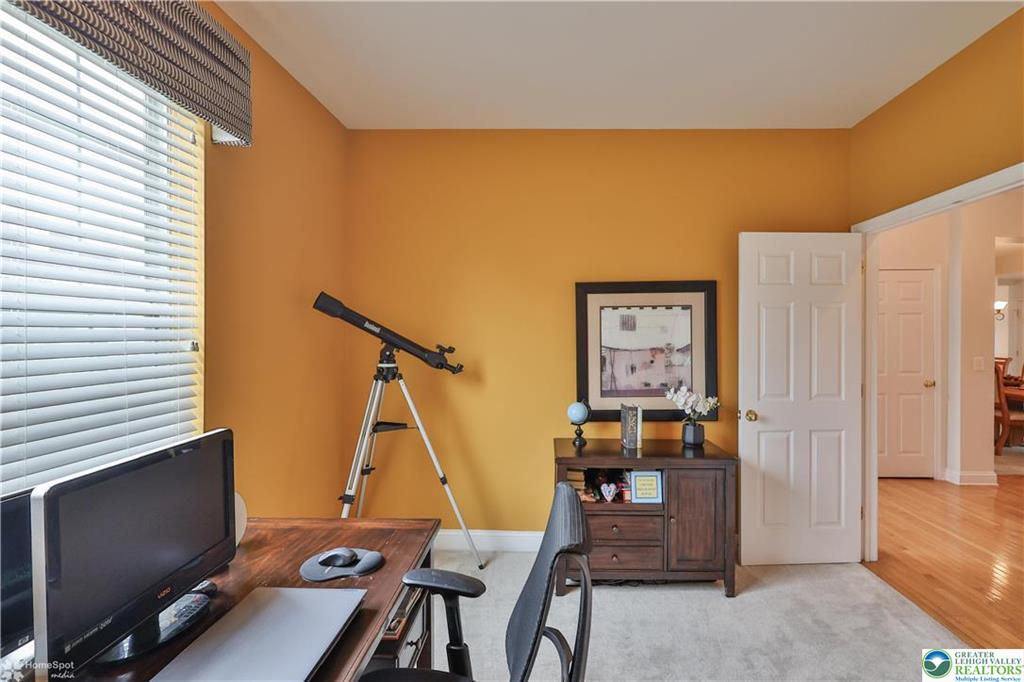 Easton, Pennsylvania, 18040, United States, 4 Bedrooms Bedrooms, ,3 BathroomsBathrooms,Residential,For Sale,1984149