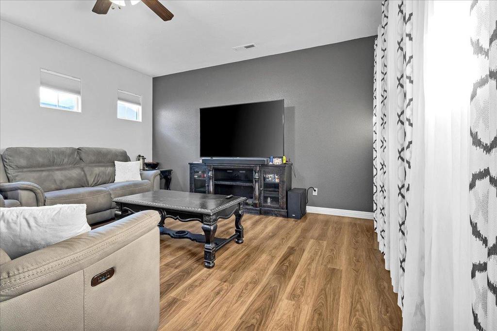 King City, California, 93930, United States, 4 Bedrooms Bedrooms, ,3 BathroomsBathrooms,Residential,For Sale,2010438