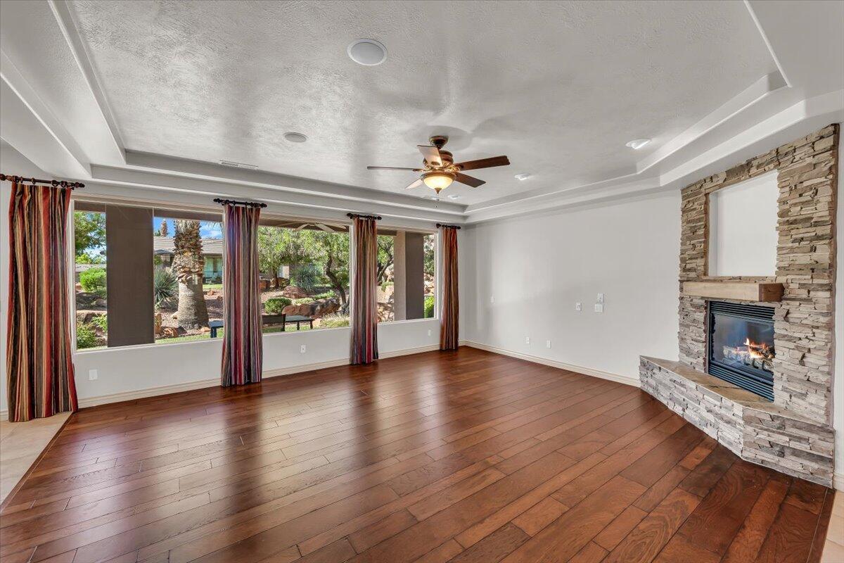 Washington, Utah, 84780, United States, 3 Bedrooms Bedrooms, ,2 BathroomsBathrooms,Residential,For Sale,1975260