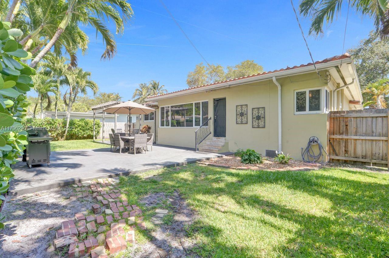 Miami Shores, Florida, 33138, United States, 2 Bedrooms Bedrooms, ,2 BathroomsBathrooms,Residential,For Sale,1804509