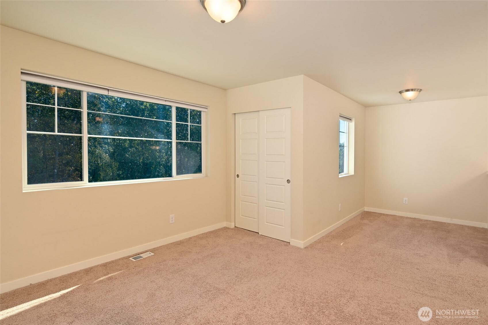 AUBURN, Washington, 98092, United States, 4 Bedrooms Bedrooms, ,3 BathroomsBathrooms,Residential,For Sale,1954954