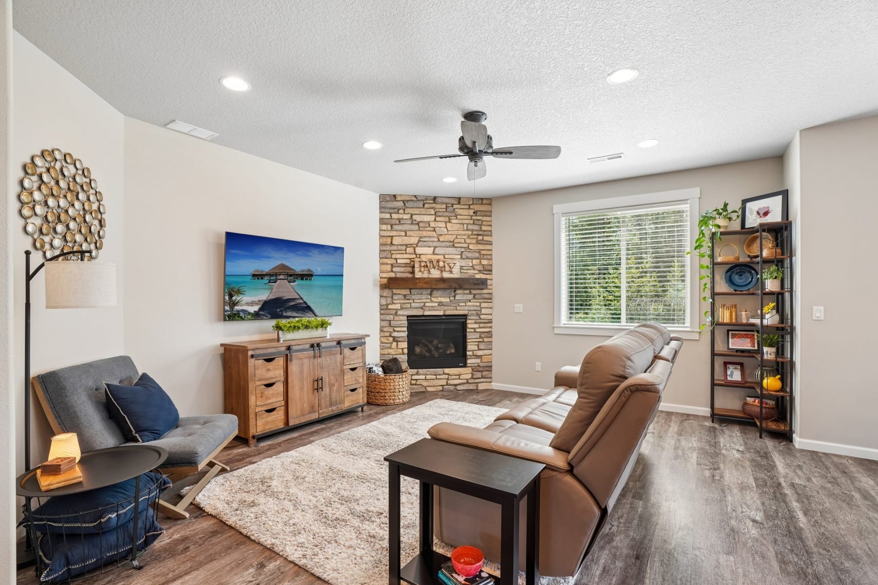  158 ZEPHYR DR Silver Lake, WA 98645 - 物件實景