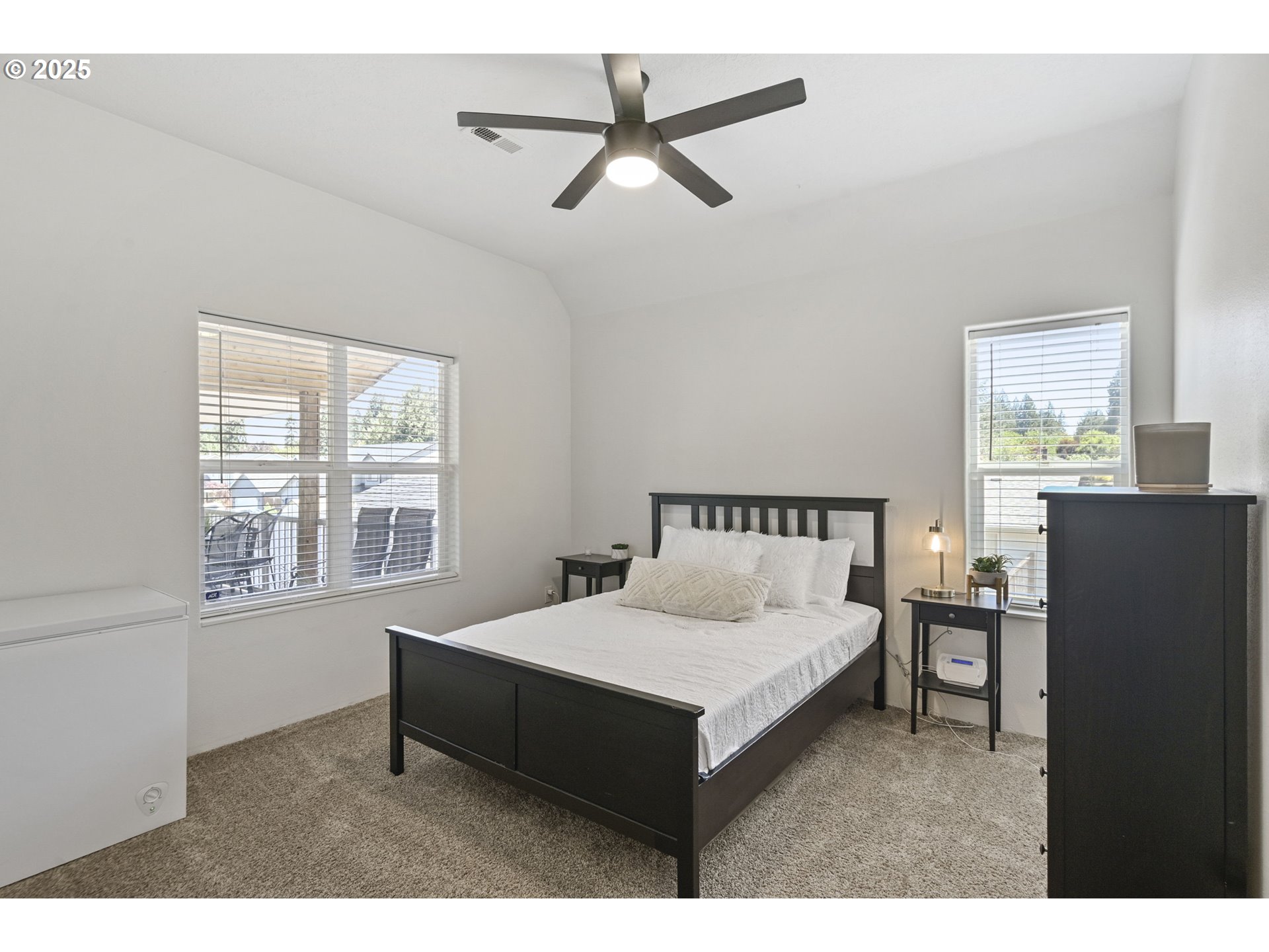 Vancouver, Washington, 98686, United States, 6 Bedrooms Bedrooms, ,3 BathroomsBathrooms,Residential,For Sale,1989368