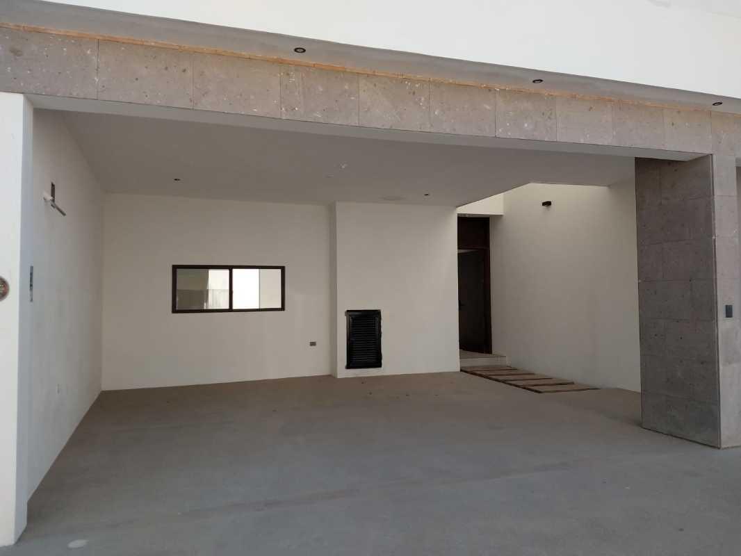 Cerrada Alamos, Torreón, Coahuila de Zaragoza, 27023, Mexico, 3 Bedrooms Bedrooms, ,2 BathroomsBathrooms,Residential,For Sale,Cerrada Alamos,1233042