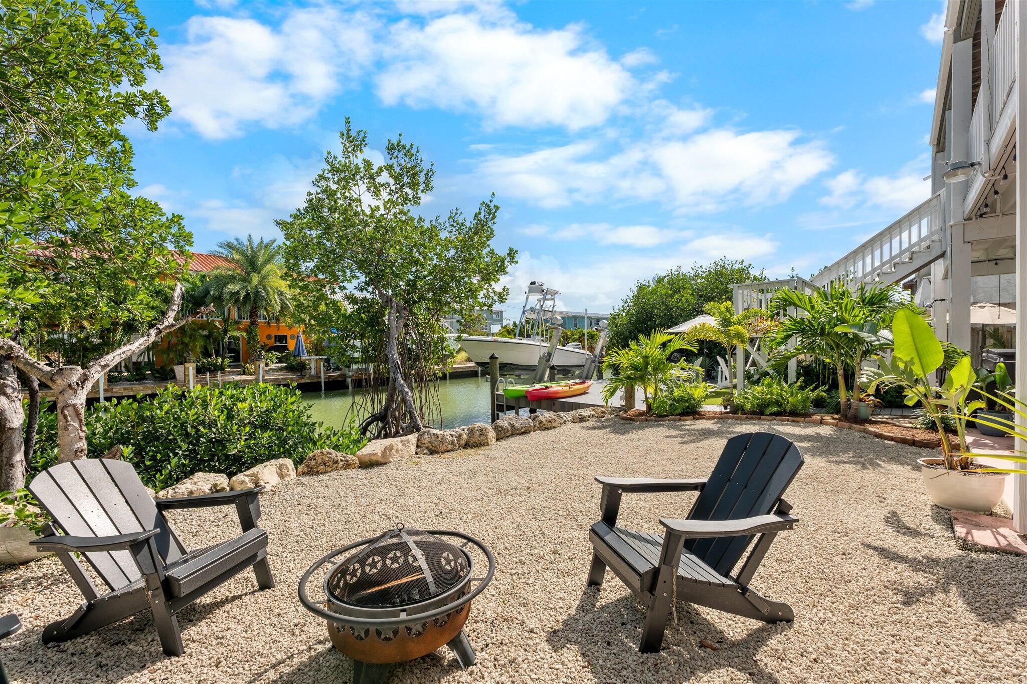 MARATHON, Florida, 33050, United States, 2 Bedrooms Bedrooms, ,2 BathroomsBathrooms,Residential,For Sale,2000916