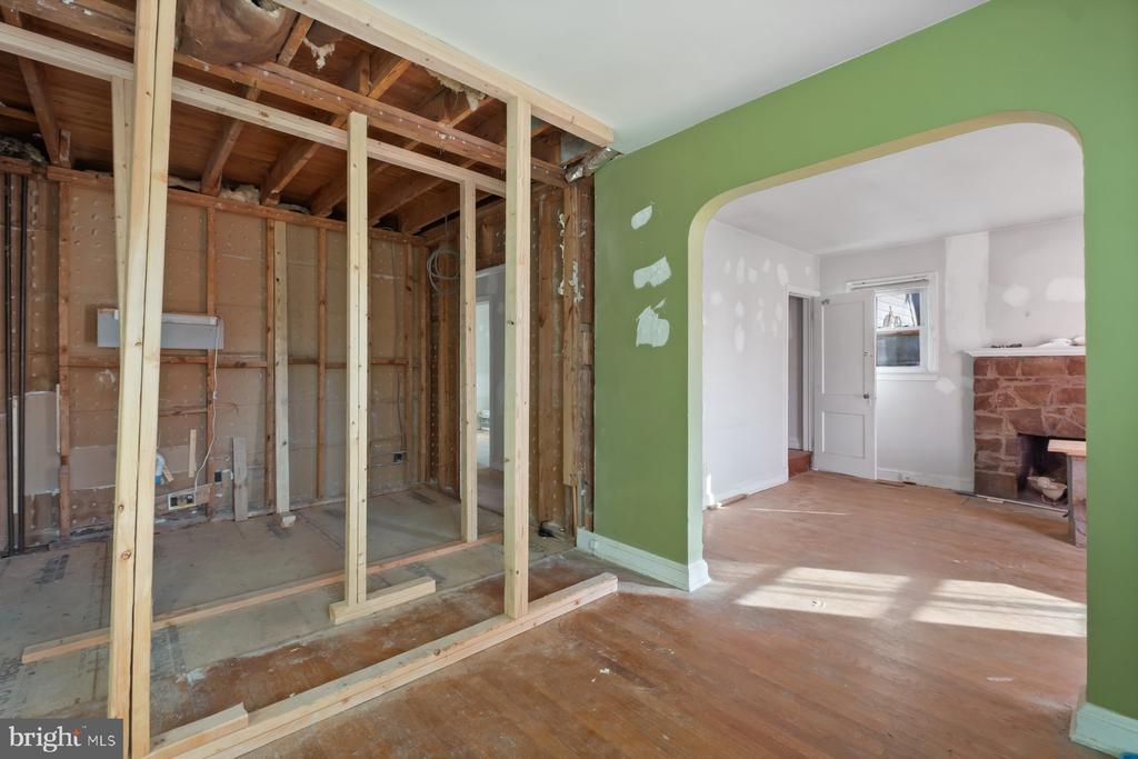 Washington, District of Columbia, 20011, United States, 4 Bedrooms Bedrooms, ,4 BathroomsBathrooms,Residential,For Sale,1973879