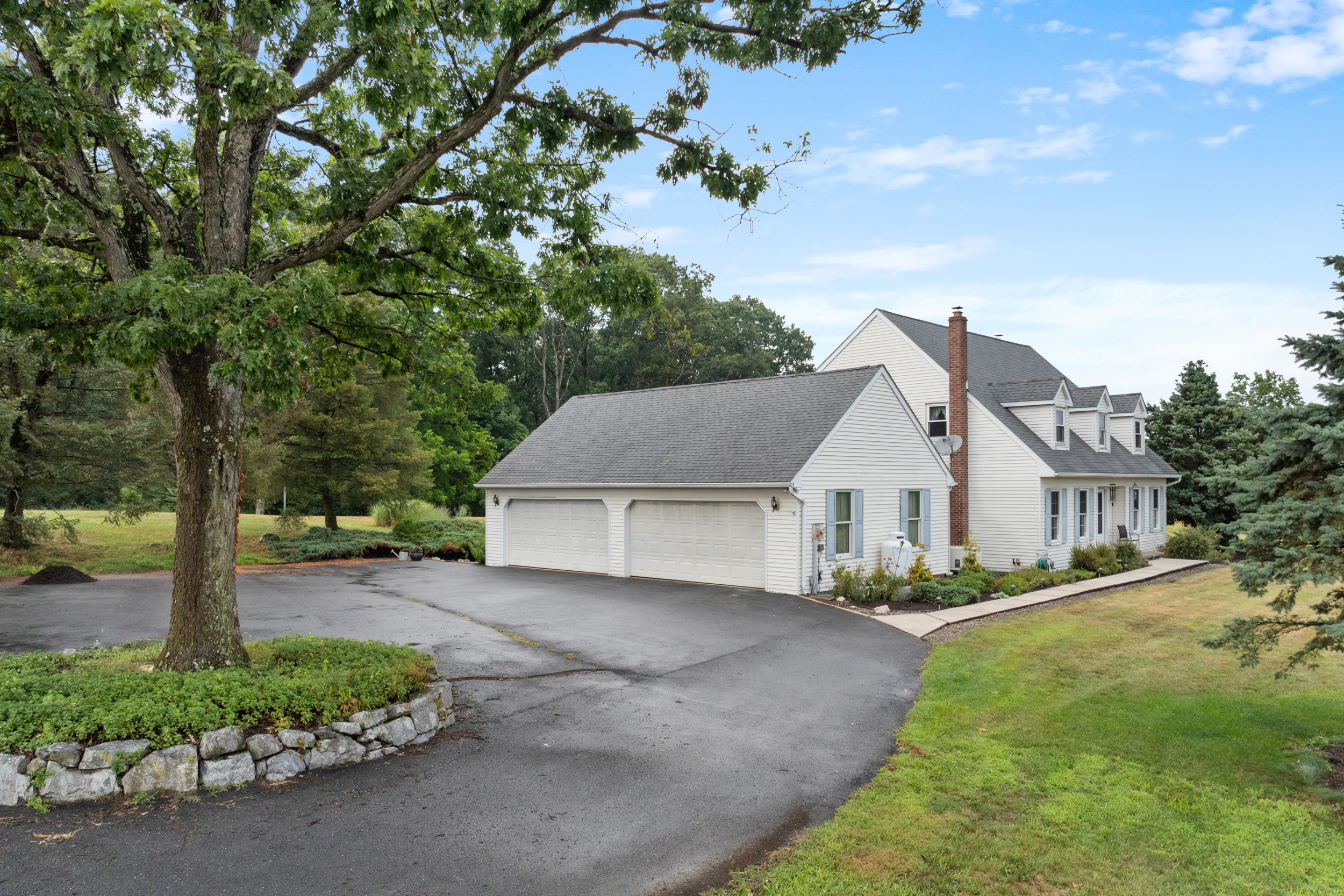 New Tripoli, Pennsylvania, 18066-2432, United States, 3 Bedrooms Bedrooms, ,3 BathroomsBathrooms,Residential,For Sale,1945015