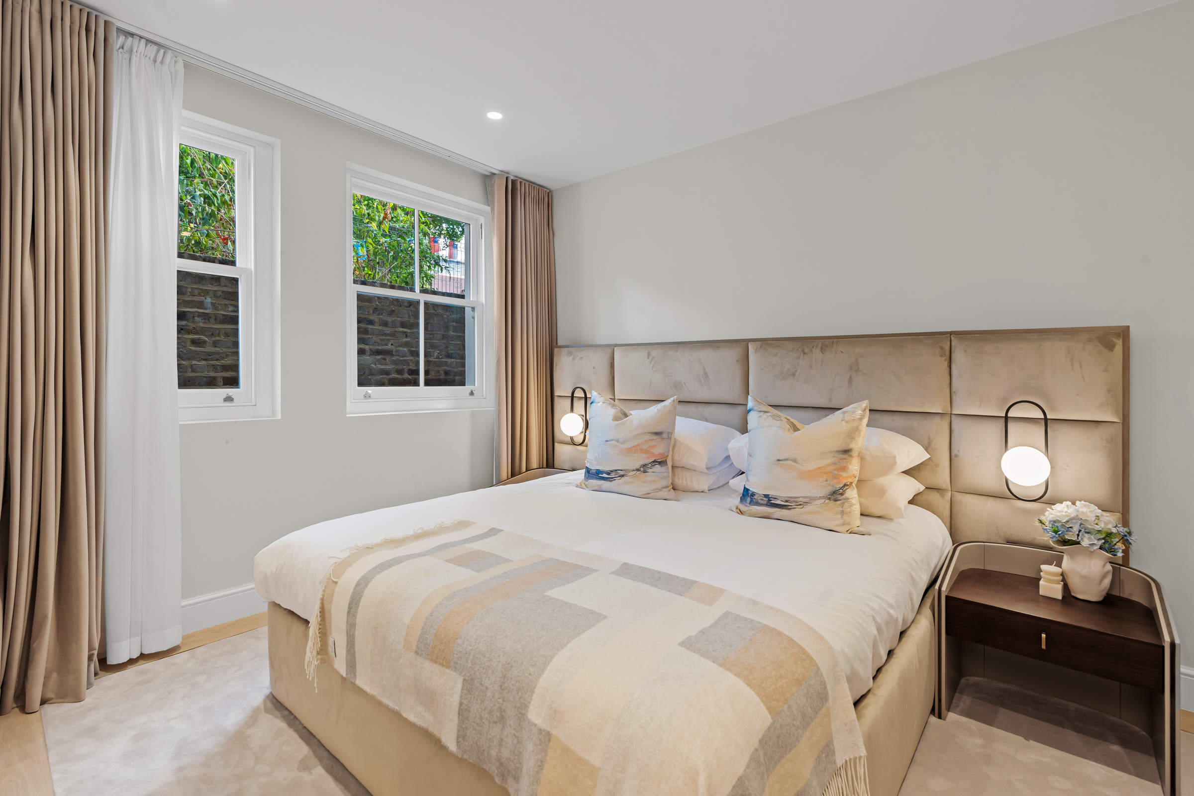  A Newly Refurbished Three-Bedroom Mews Home In Kensington - 物件實景